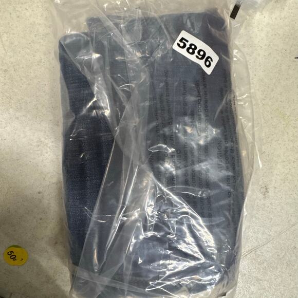 Y2K American Eagle Capri Jeans Womens Size 4 Dark Blue Low Rise Crop Whisker - Picture 11 of 11